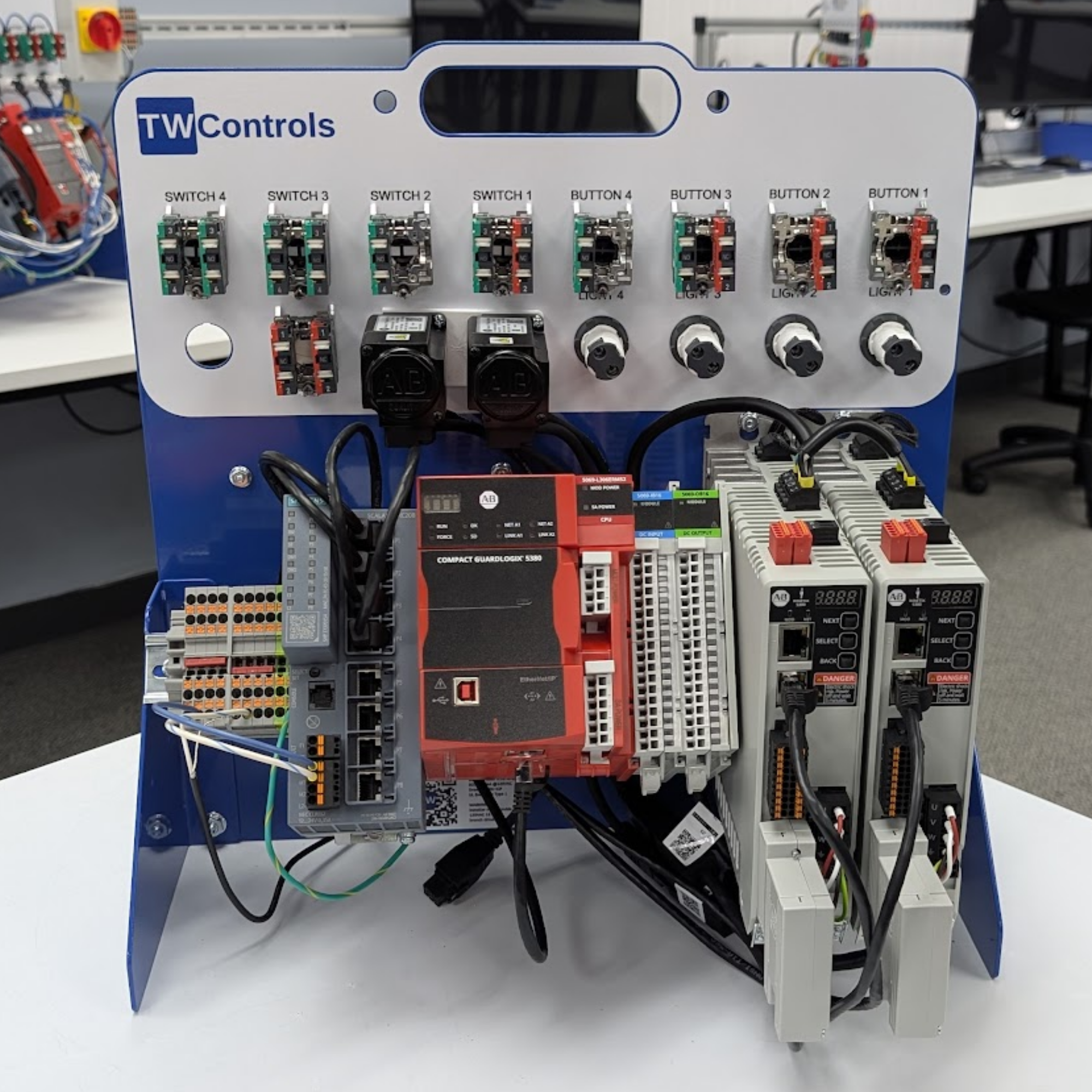 CompactLogix 5069 Trainer with 2-Axis Kinetix Motion & I/O-Link
