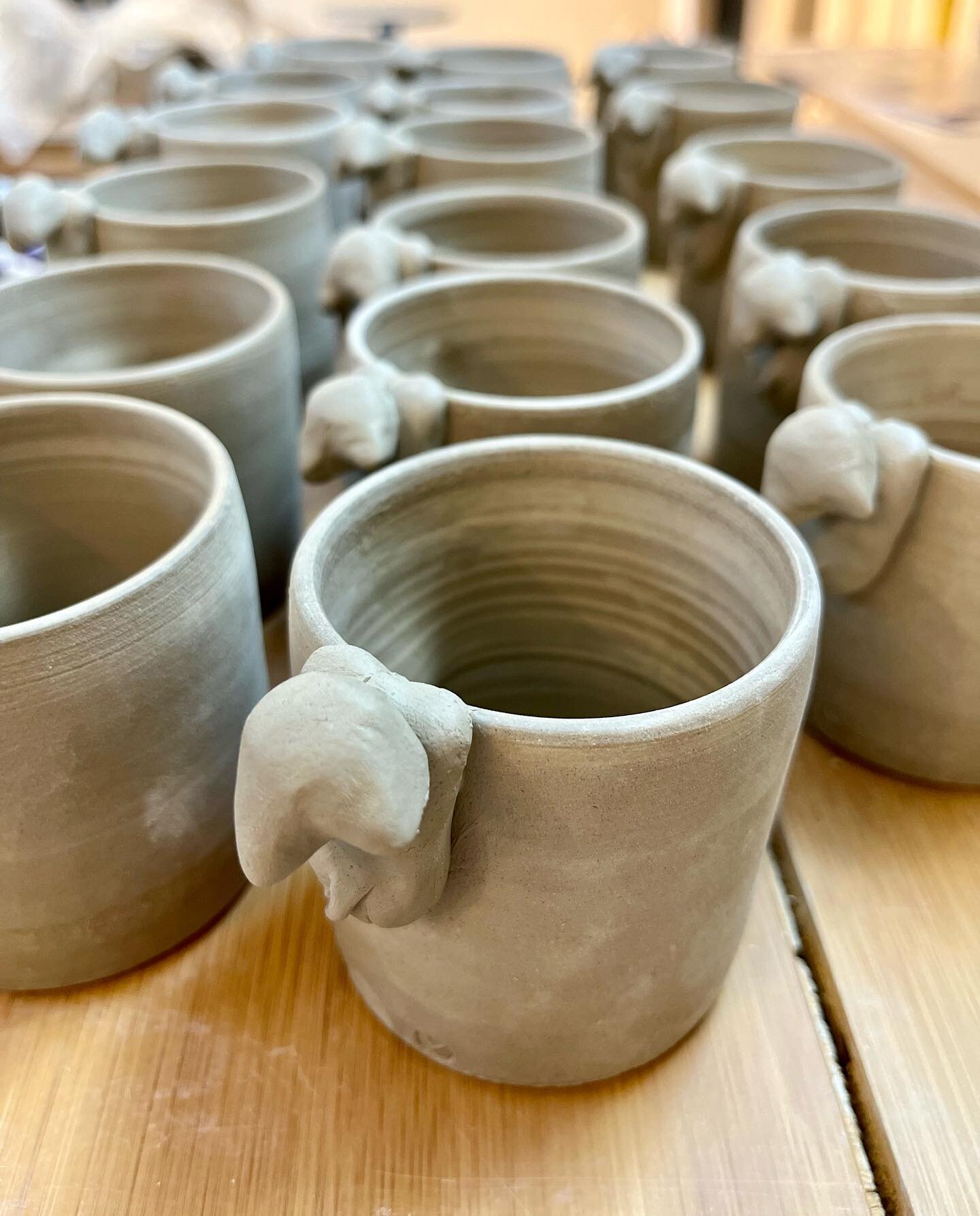 Lots of little Nyanko cups in production this week. I&rsquo;m building up for restocking online shop for late summer. 

#ceramiccat #ceramicstudio #potterystudio #claycat #catcup #espressocup #yunomi