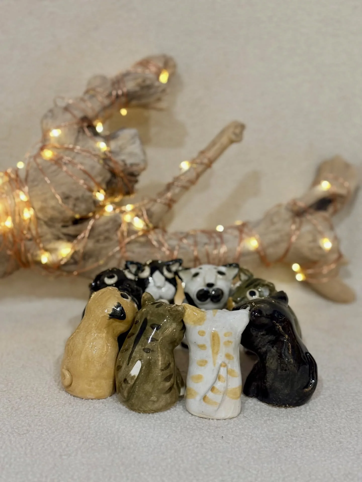 End of the year, thinking of all the Mini Friends who&rsquo;ve travelled off to new homes😻.

Thank you for supporting NyankoPots!

Resting in January before getting back to clay 🐾

#claycat #ceramiccat #miniaturecat #minifriends #miniaturepottery