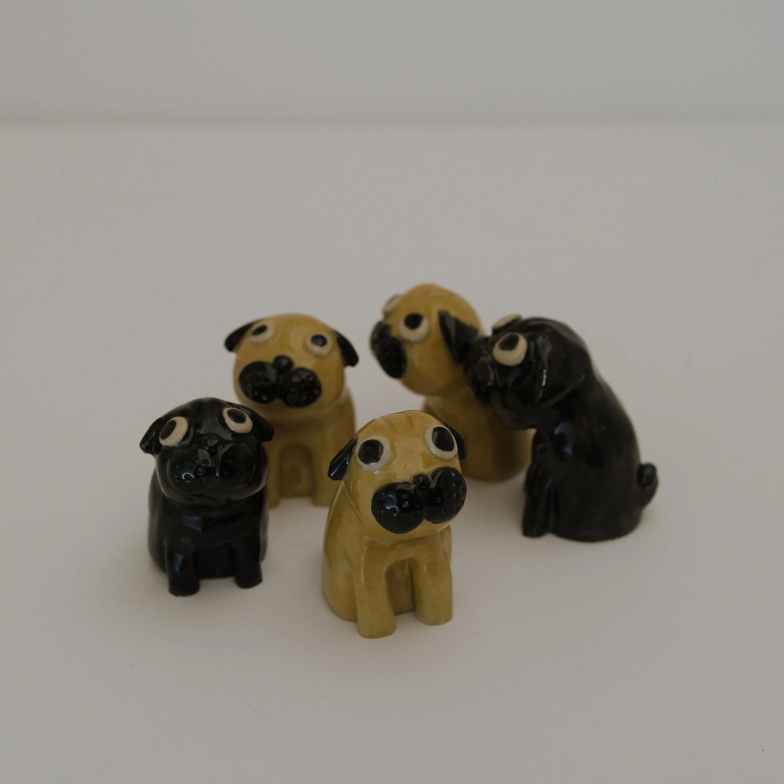Mini friends - pug