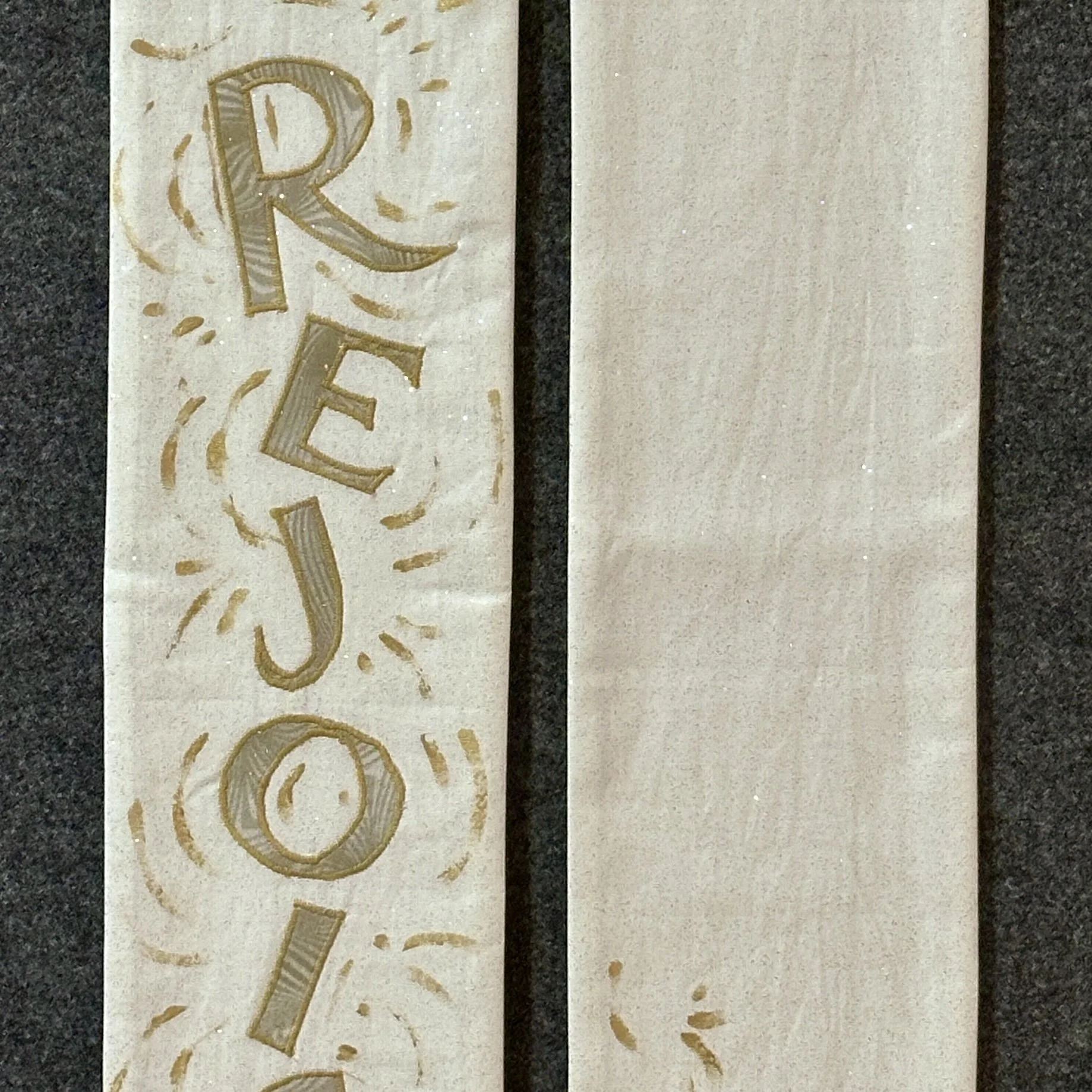 866 white Easter stole - Carrot Top Studio - detail 1.JPG