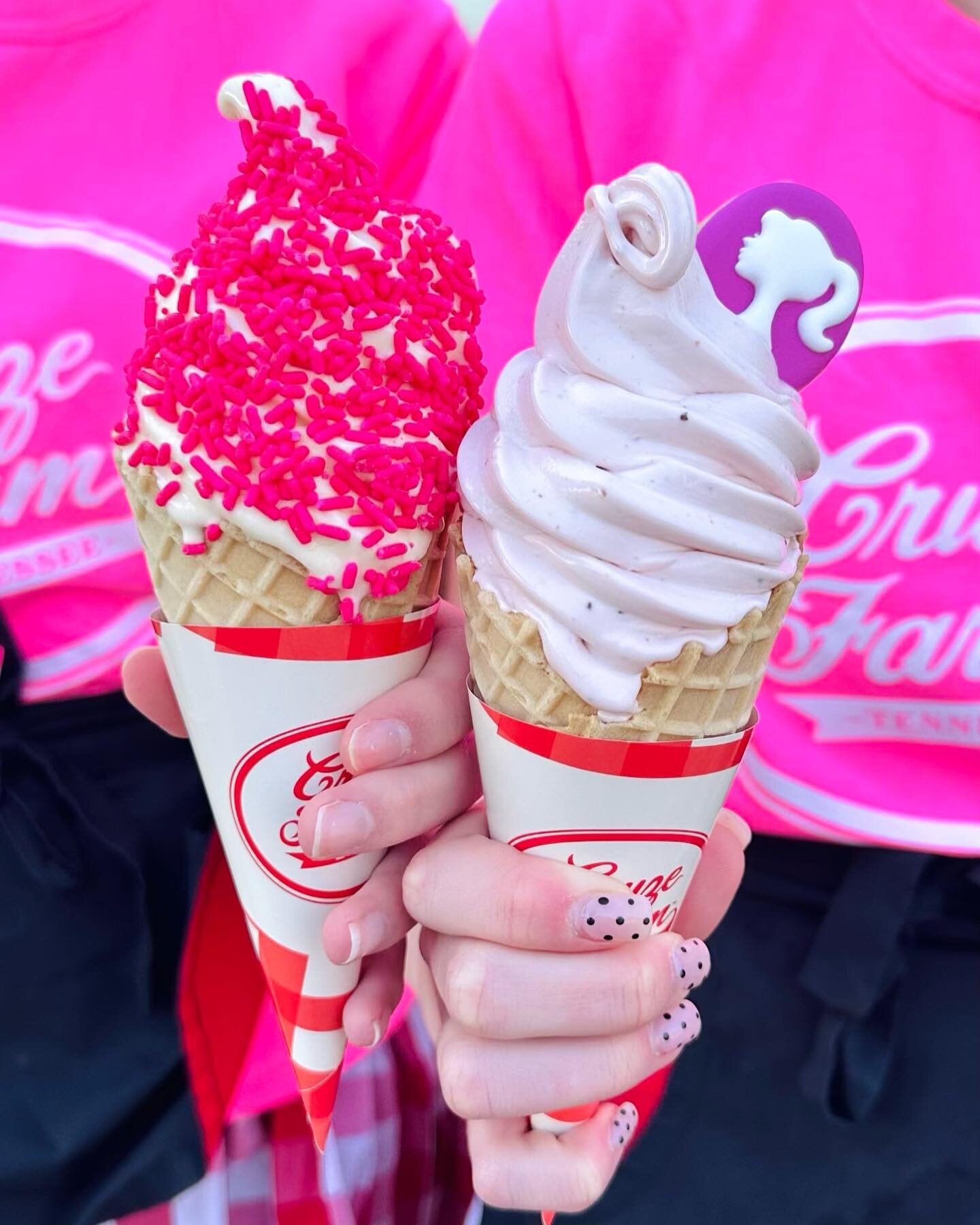 Barbie Week has arrived at @cruzefarmeastknoxville !🎀💄👛👸🏼

👚 Buy One Get One FREE hot pink tshirts 
✨ Glitz &amp; Glitter Shake 
🍪 Classic Cookies made by @promiselandcookieco 
🍰 Dreamhouse Sundae 

Barbie is showing at the Drive-In this Frid