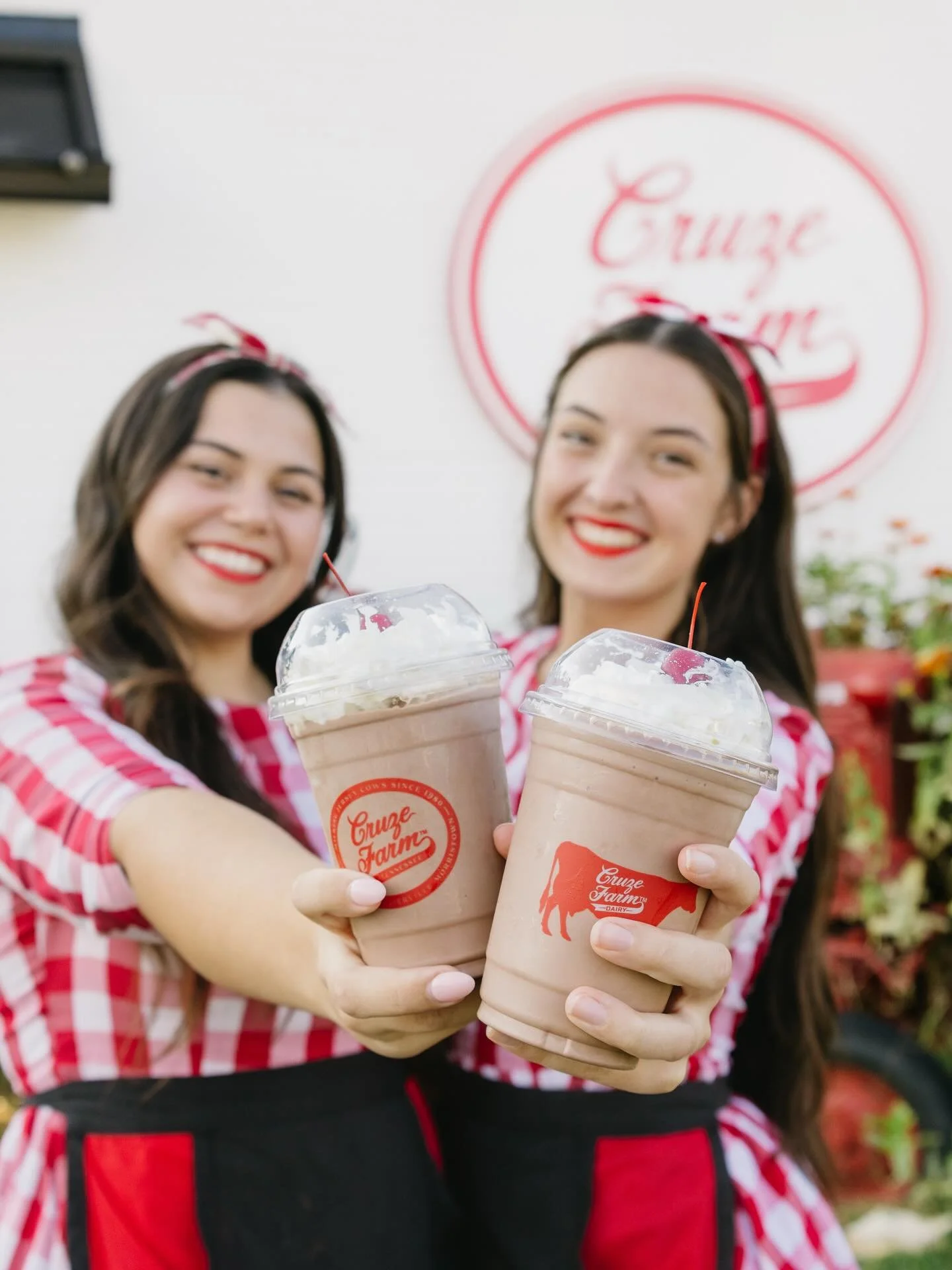 We love our Morristown community! Thanks for an amazing week! We are excited for fall ice cream treats! 🍂🎃🍁

Today's flavors:
🍦 Sweet Cream
🍫 Chocolate 
🎃 Pumpkin
🍂 Chai
🧈 Brown Butter
🤍 Cream Cheese Icing 
🤎 Cinnamon Roll
🍍 Pineapple Dole