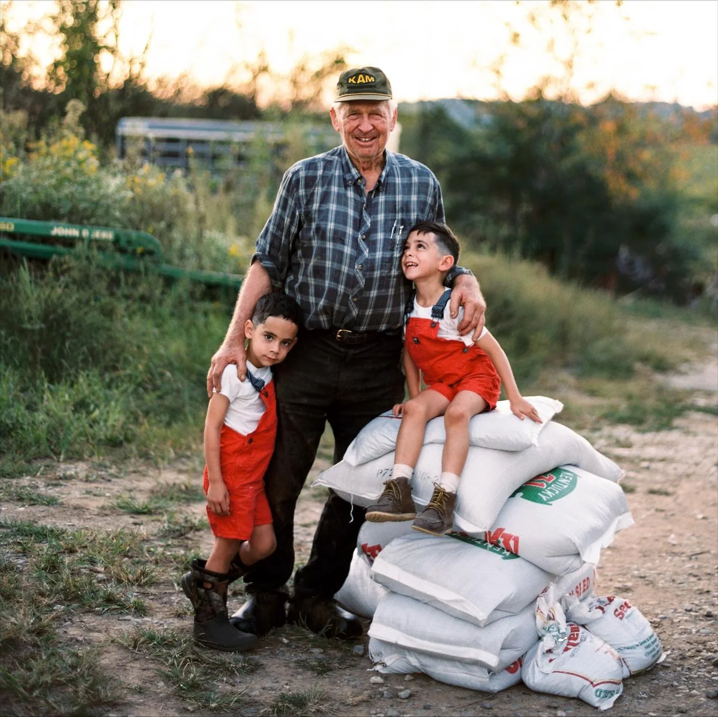 🇺🇸 Happy Veterans Day! 🇺🇸
Today we honor and thank all who have served. We&rsquo;re treating all veterans to a free sundae today! 🍨❤️

Our very own veteran, James Earl Cruze, served in the U.S. Air Force from 1961&ndash;1965. After his service, 