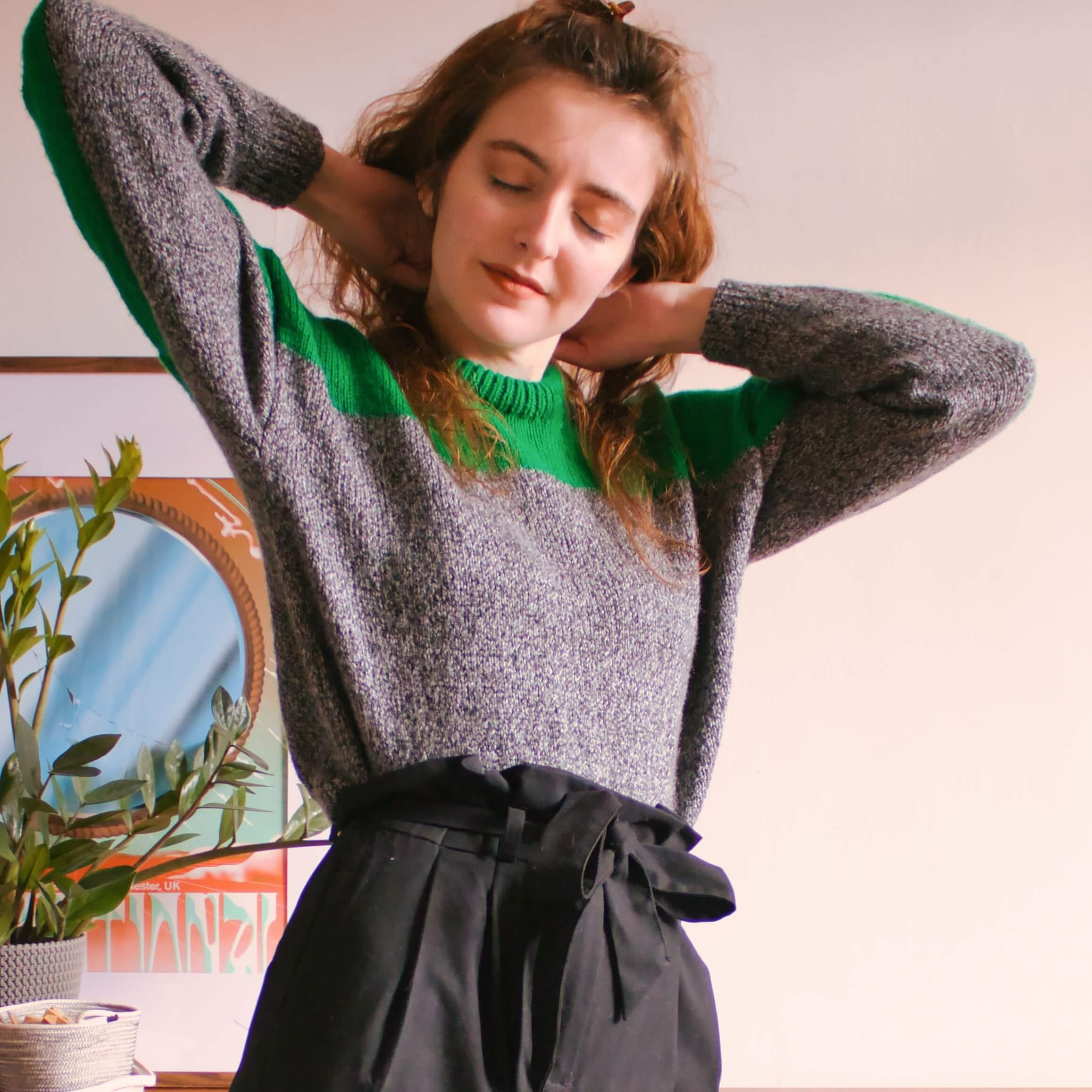 the-knit-mix-and-match-dk-sweater-crew-neck-tapered-sleeves-2.jpeg