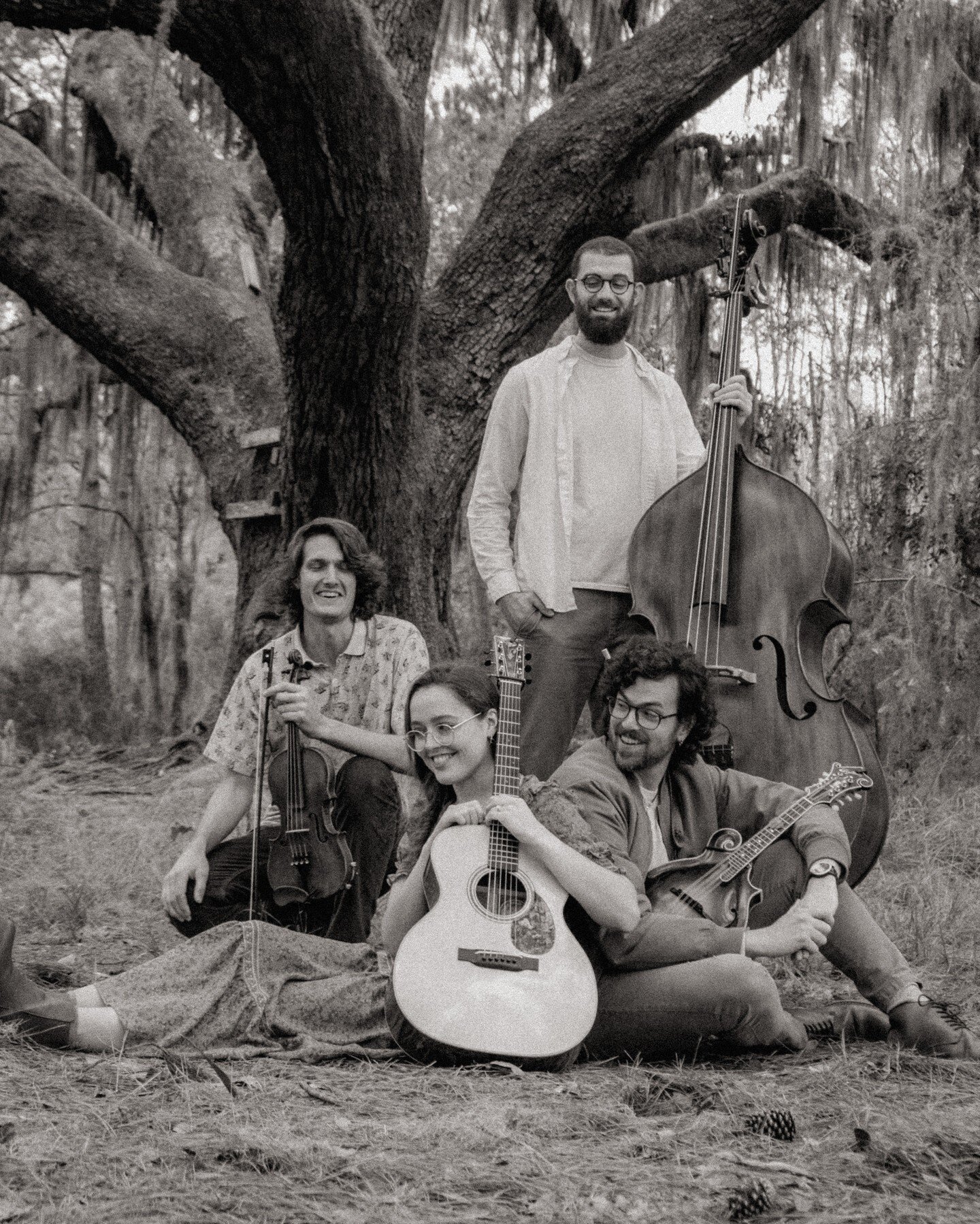 📆 Cannot wait to bring this band to Marshall, NC, for our show at @madisoncountyarts on Saturday, February 18th! Any Asheville area friends out there--we'd love to see you then! Ticket link in bio. 

#northcarolina #asheville #marshall #livemusic #c