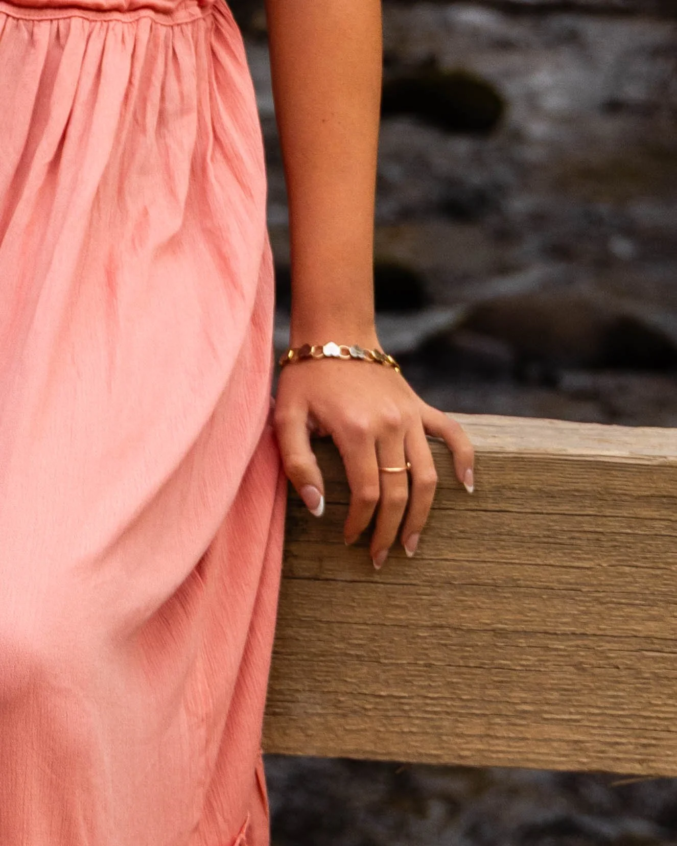  Lifestyle portrait photography in Salida, Colorado, focused on capturing authentic moments, natural interactions, and real personality. Sydney Conrad Photography creates relaxed, story-driven images for individuals, couples, families, entrepreneurs,