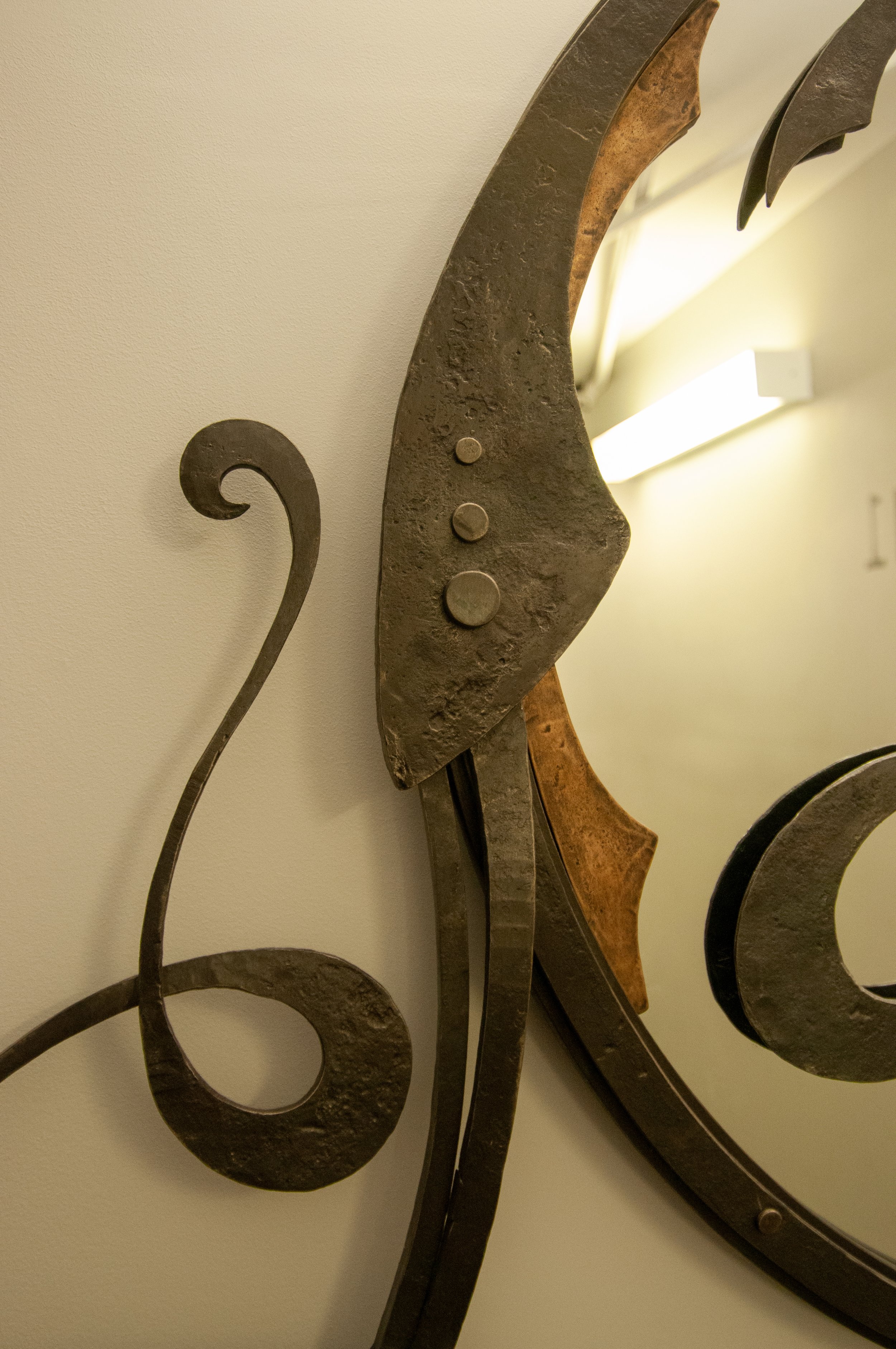 top mirror detail 4.jpg