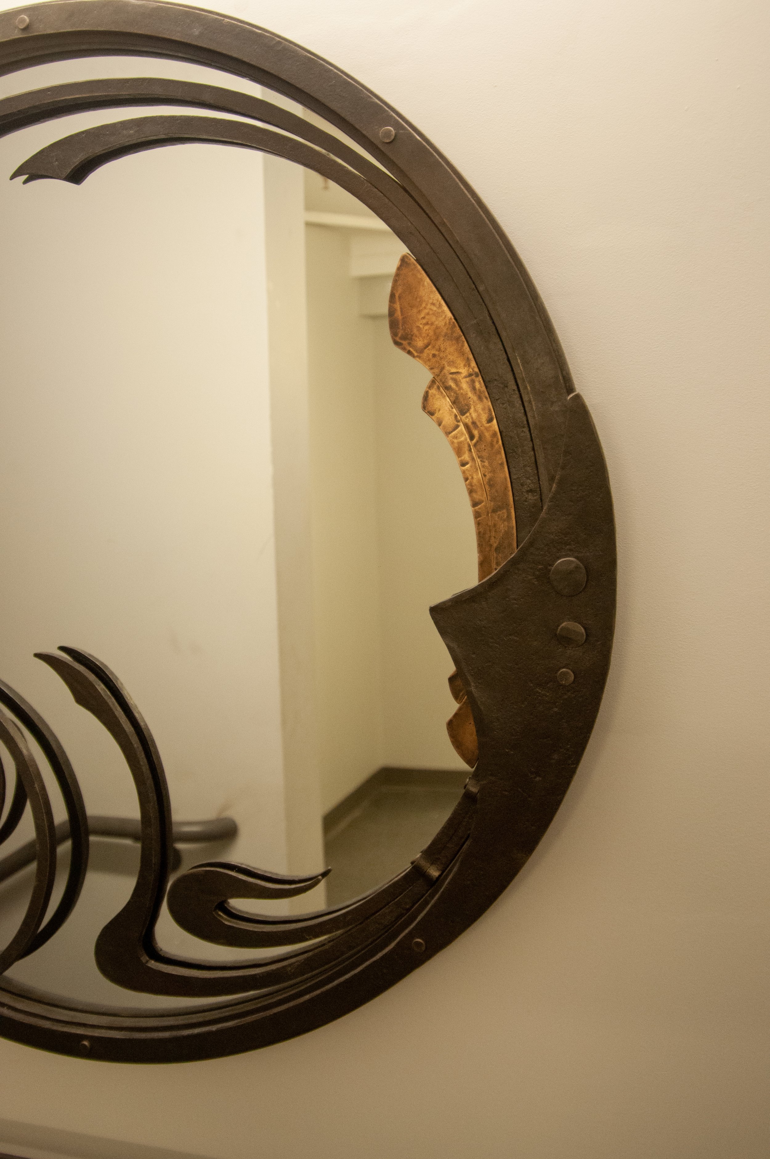 top mirror detail 1.jpg