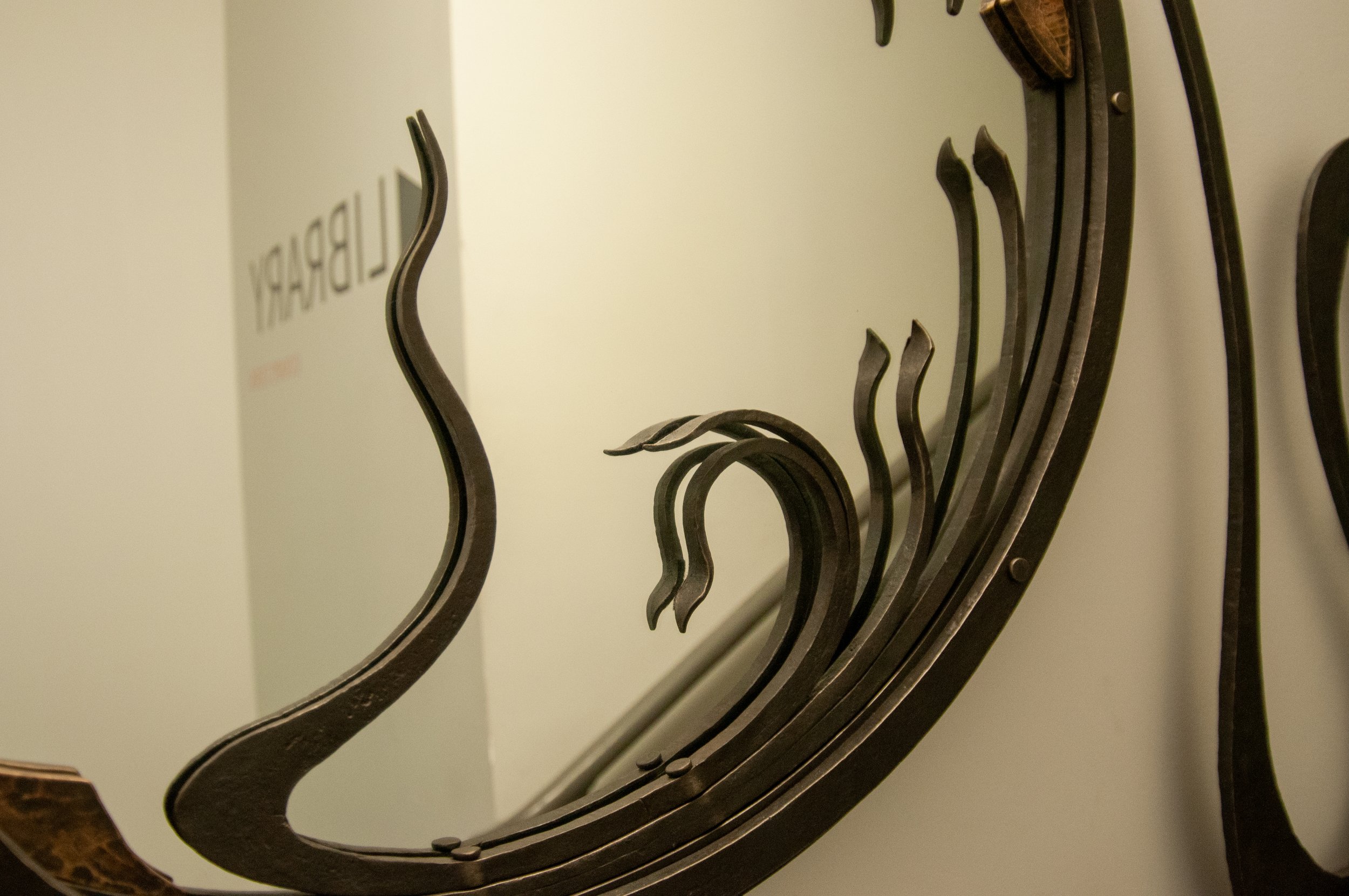 bottom mirror detail 4.jpg