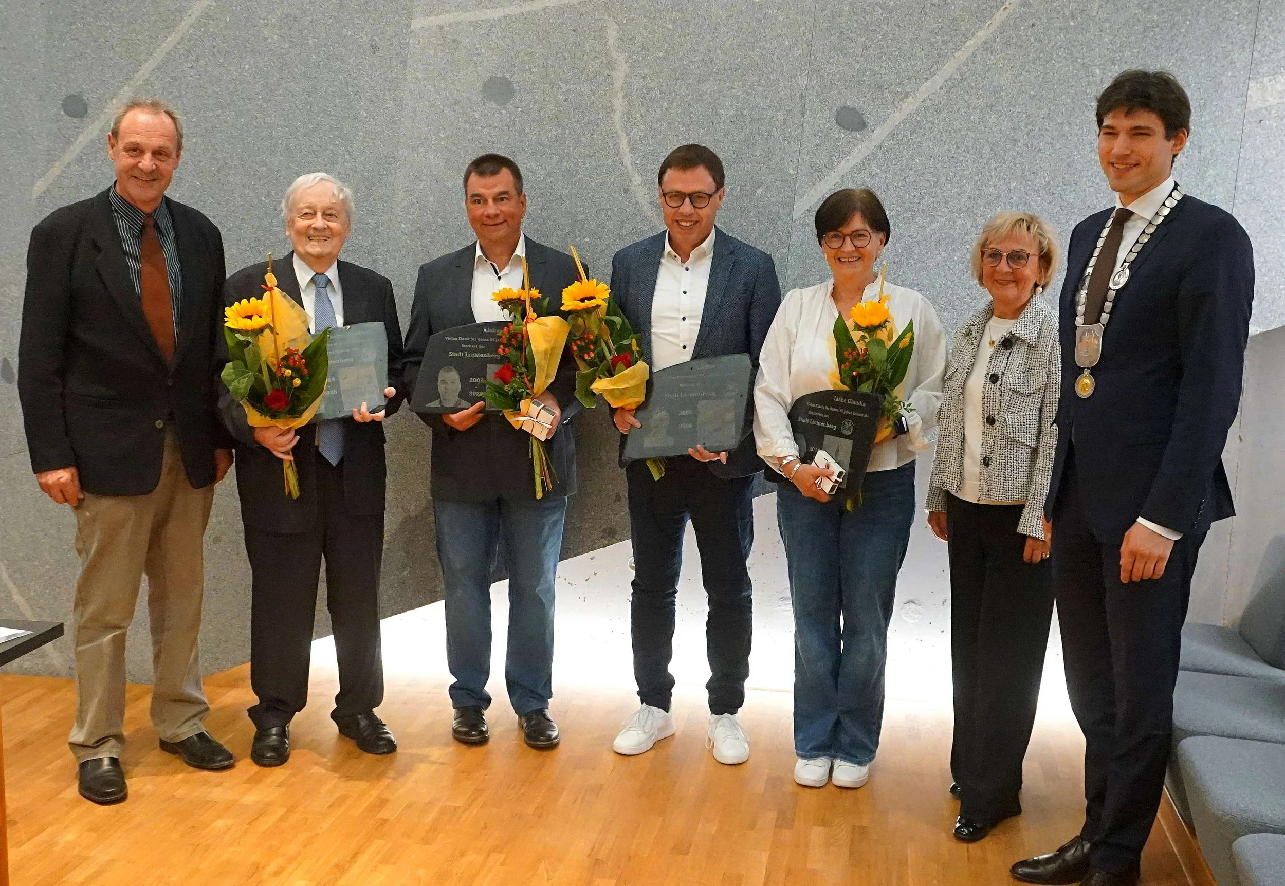 Verabschiedung der alten Stadträte : Herbert Heinel, Thomas Seelbinder, Jürgen Lindner und Claudia Tissarek 

Foto : Helmut Welte; 11.05.2026 
