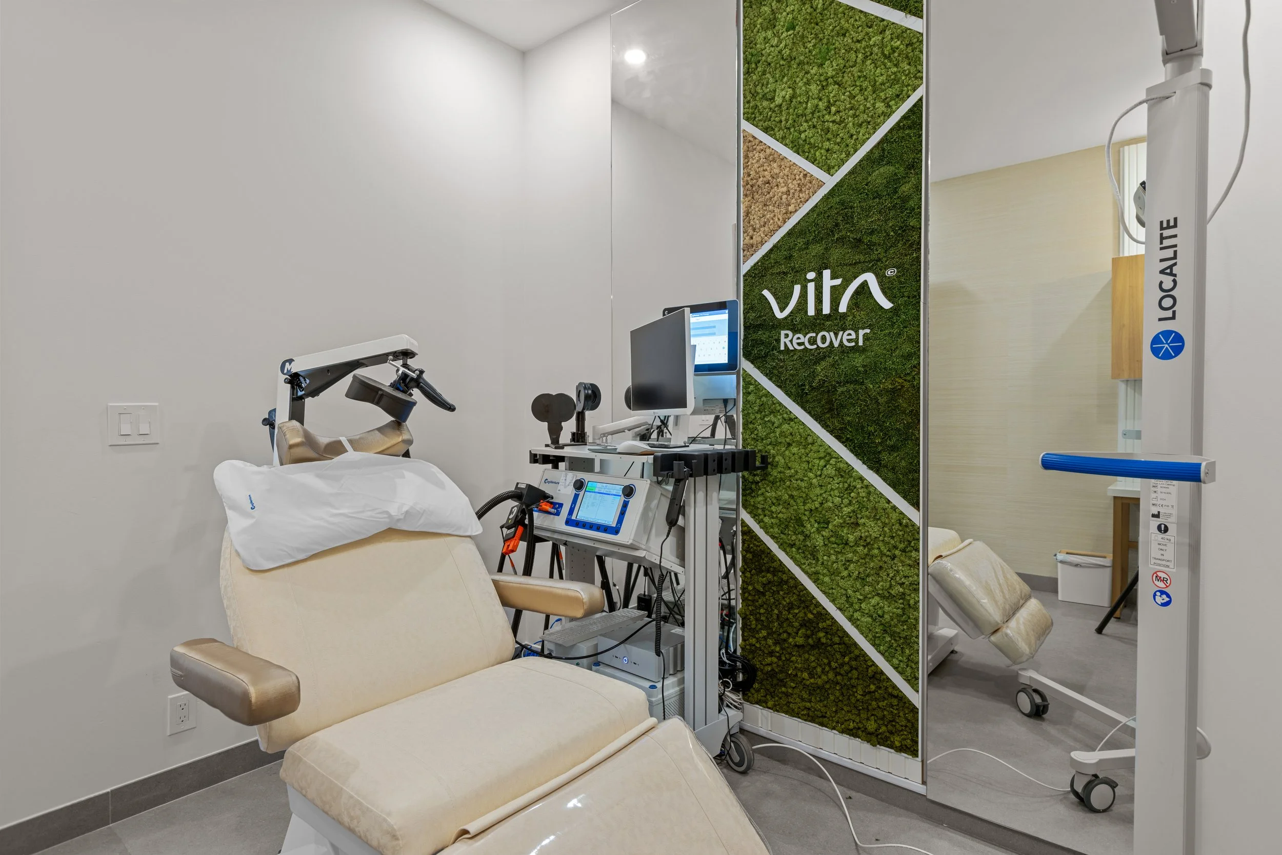 vita - branding - website - collateral - social media - packaging - promotional items-space-Delray Beach-46.jpg