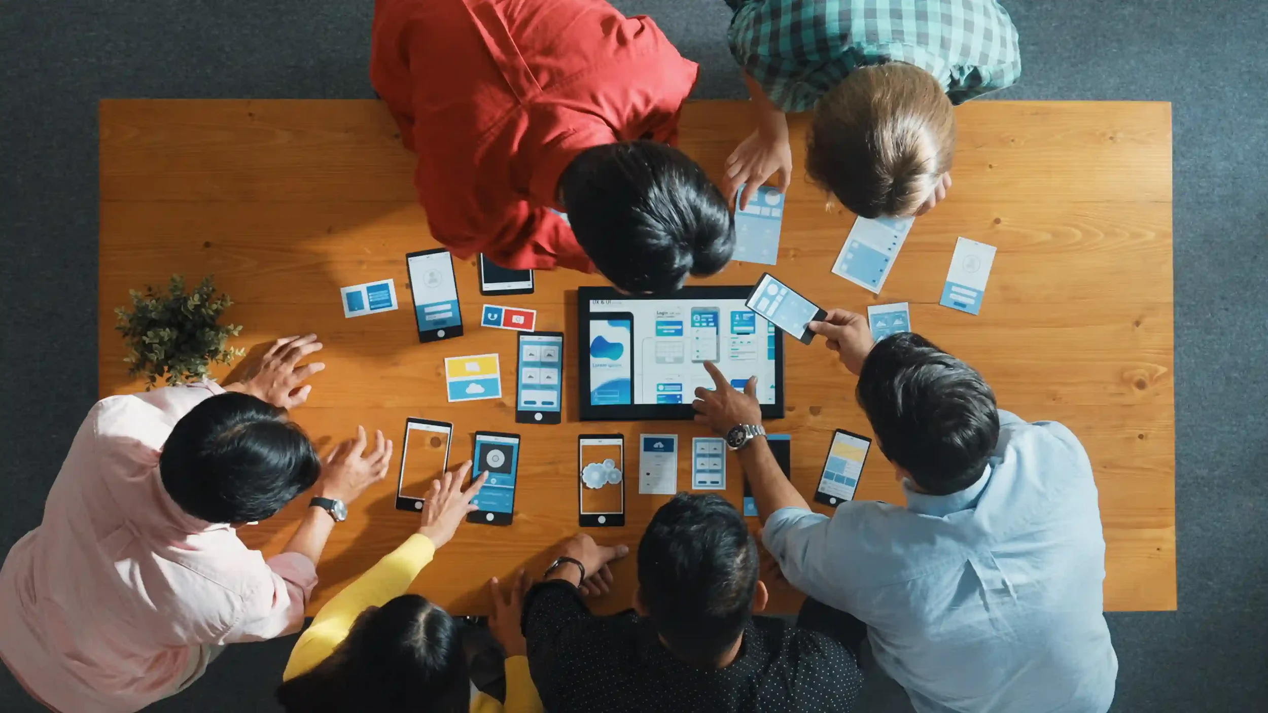 When It’s Time to Outsource Social Media Marketing (And When It’s Not)