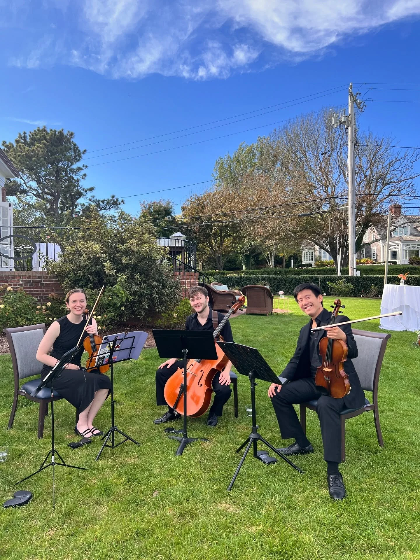 Loved the intimacy of this celebration. You could tell everyone present was a true, ride or die family or friend. ✨

#chathambarsinn #ceremony #cocktailhour #stringquartet #stringtrio #capecod #chatham