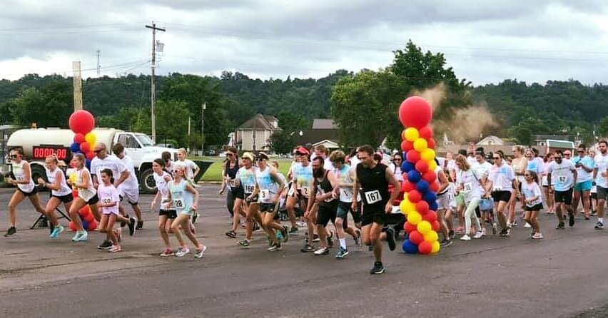 Don't forget to register for the Color Me United 5k Family Fun Run on Saturday, October 15th! 👟

We will be awarding prizes for 1st Place, 1st Place in the Rucking Division, 1st Stroller to cross the finish line, Wackiest Outfit, and Most Color Coat