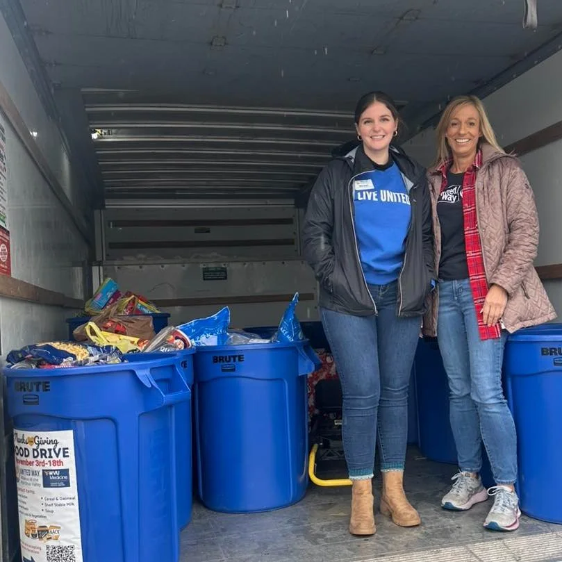 We partnered with Camden Clark Medical Center earlier this month on a Thanks-For-Giving Food Drive to ensure that the shelves at our United Way Food Pantry were staying stocked this season. 🥫

⭐️ A total of 2,081 items were collected. That's 5,487 p