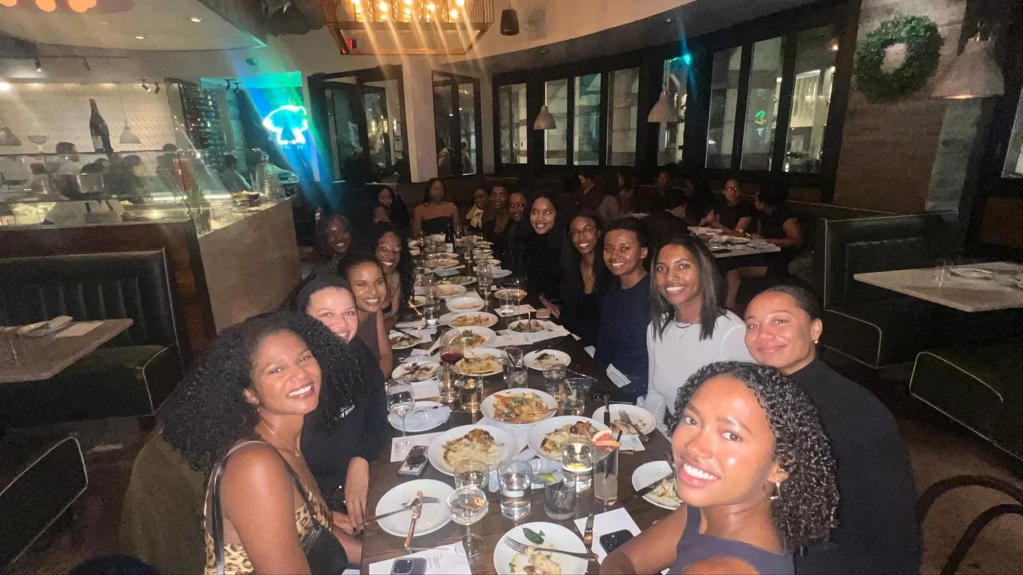 Women who run things 👸🏽AASU Fall 2025 Women&rsquo;s Dinner 🫶🏽 

#blurrybutyougetthepicture 🤷🏽&zwj;♀️