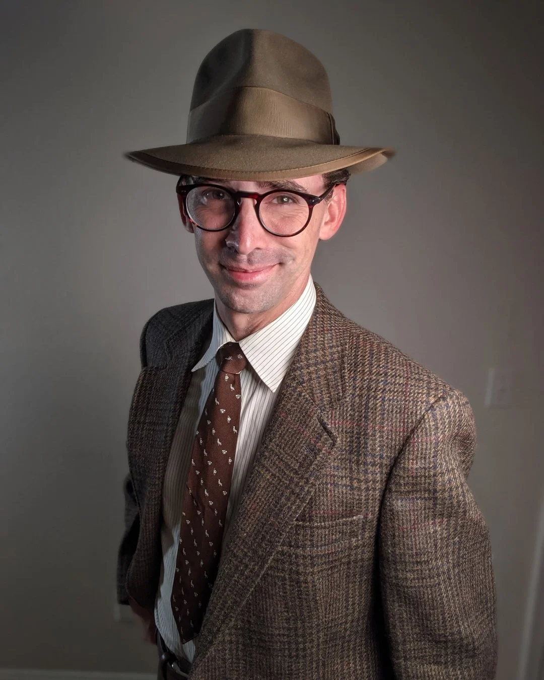 Old school vibes, always in style (from when I got my *new hat)

What&rsquo;s your favorite &lsquo;oldie but goodie&rsquo; in your wardrobe?

#VintageStyle #ClassicLook #TimelessFashion #film #filmmaker #1940s #vintagestylenotvalues