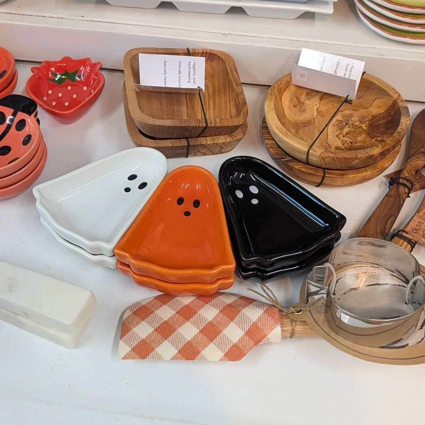 The cutest little dishes perfect for October 👻