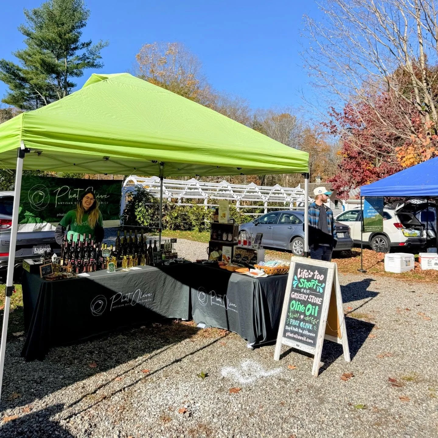 It's finally a perfect day for the farmers market at Muscoot! Walk around this beautiful fall day and check out all the great vendors 🍂☀️ 9:30a-2:30p