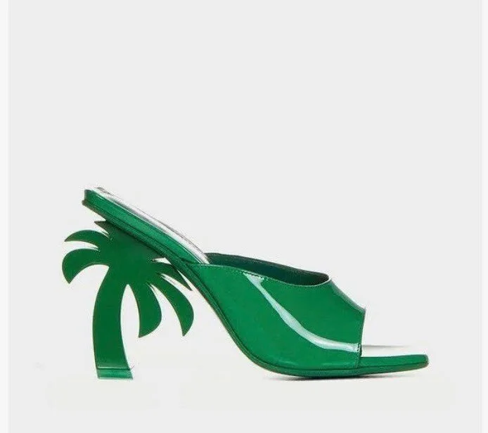 Big #Steppa 💚🌴
@bujubanton @palmangels

#ileinspo #palmtrees 
#sandals #vacationmode