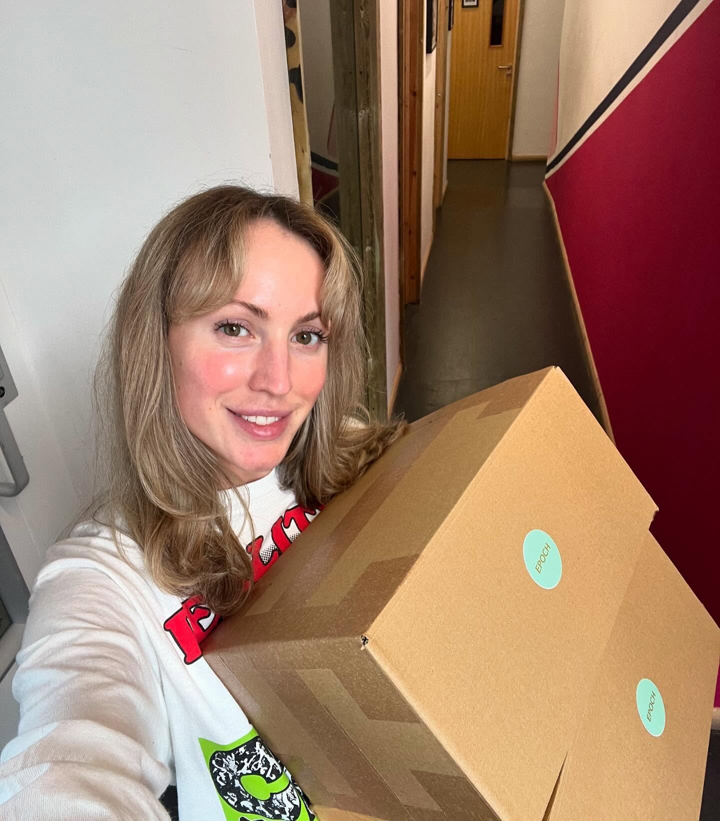 A treat sending treats! Maybe I&rsquo;m nosy but I always wonder what the space is like where Epoch scents take up their new home 😁 All orders are poured, packaged and delivered with a hand written appreciation note from me, Lizzy! No factories or G