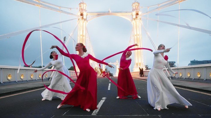 Ribbons in the sky 
🌉🚩
Captured by @nomadic_productions  for @theivyasiachelsea 

Swipe ⬅️ to see some candid moments on the Albert Bridge with our incredible team of creatives and performers.
Talent -&nbsp;@vickileung32&nbsp;@emalemalem&nbsp;@nico