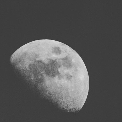 2nd night in a row... #astrophotography #sonyalpha #sonya7riv #100400gm #blackandwhite_photos #night