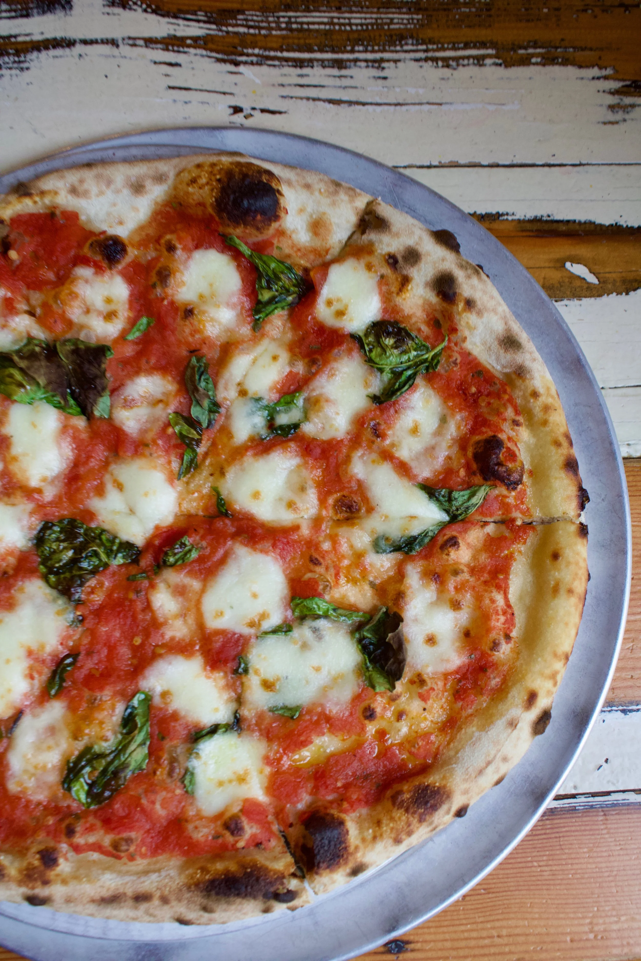 Margherita pizza, all menus