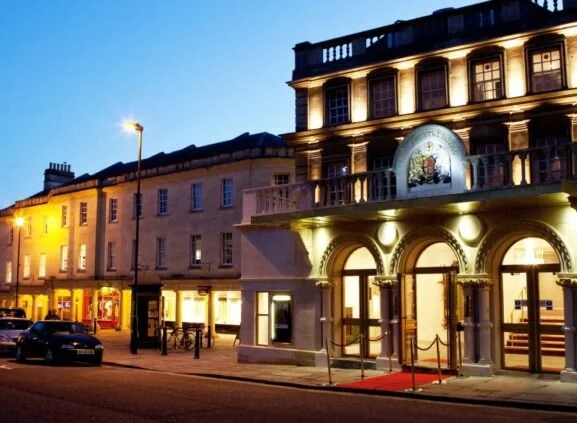 Revised performance schedule announced for Theatre Royal Bath’s Welcome Back season