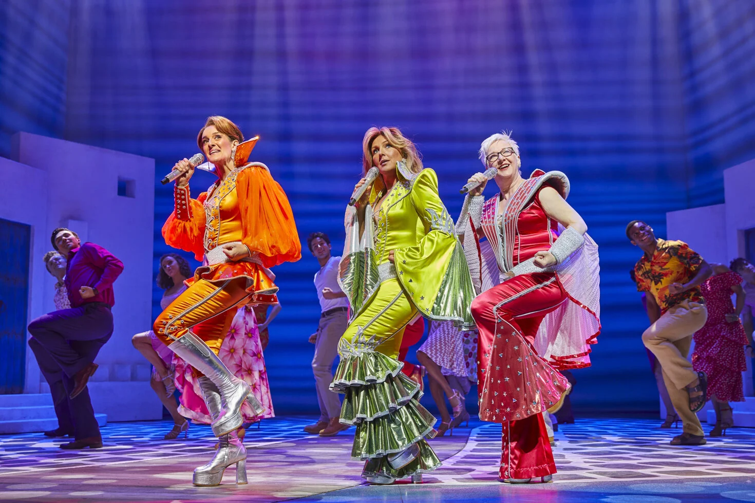 MAMMA MIA! to reopen in the West End in August 2021
