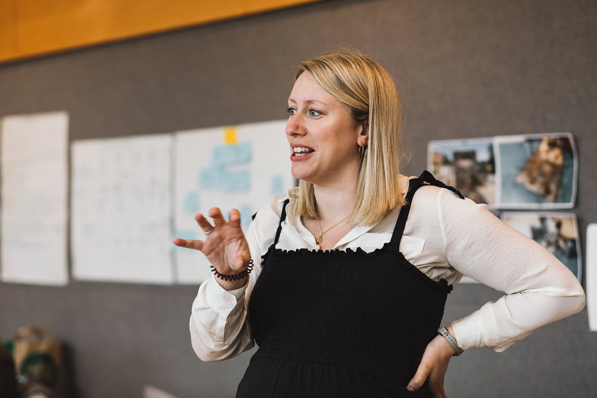 Rehearsal images released for REASONS YOU SHOULD(N’T) LOVE ME at Kiln Theatre