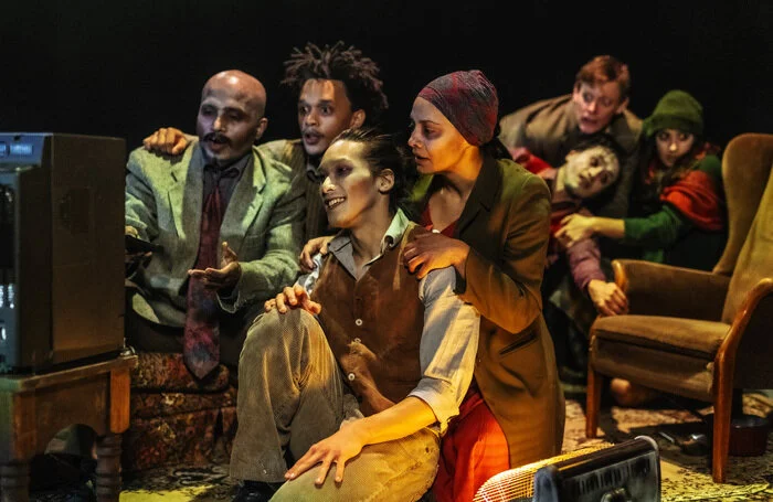 Gecko announces new show commissioned by the National Theatre