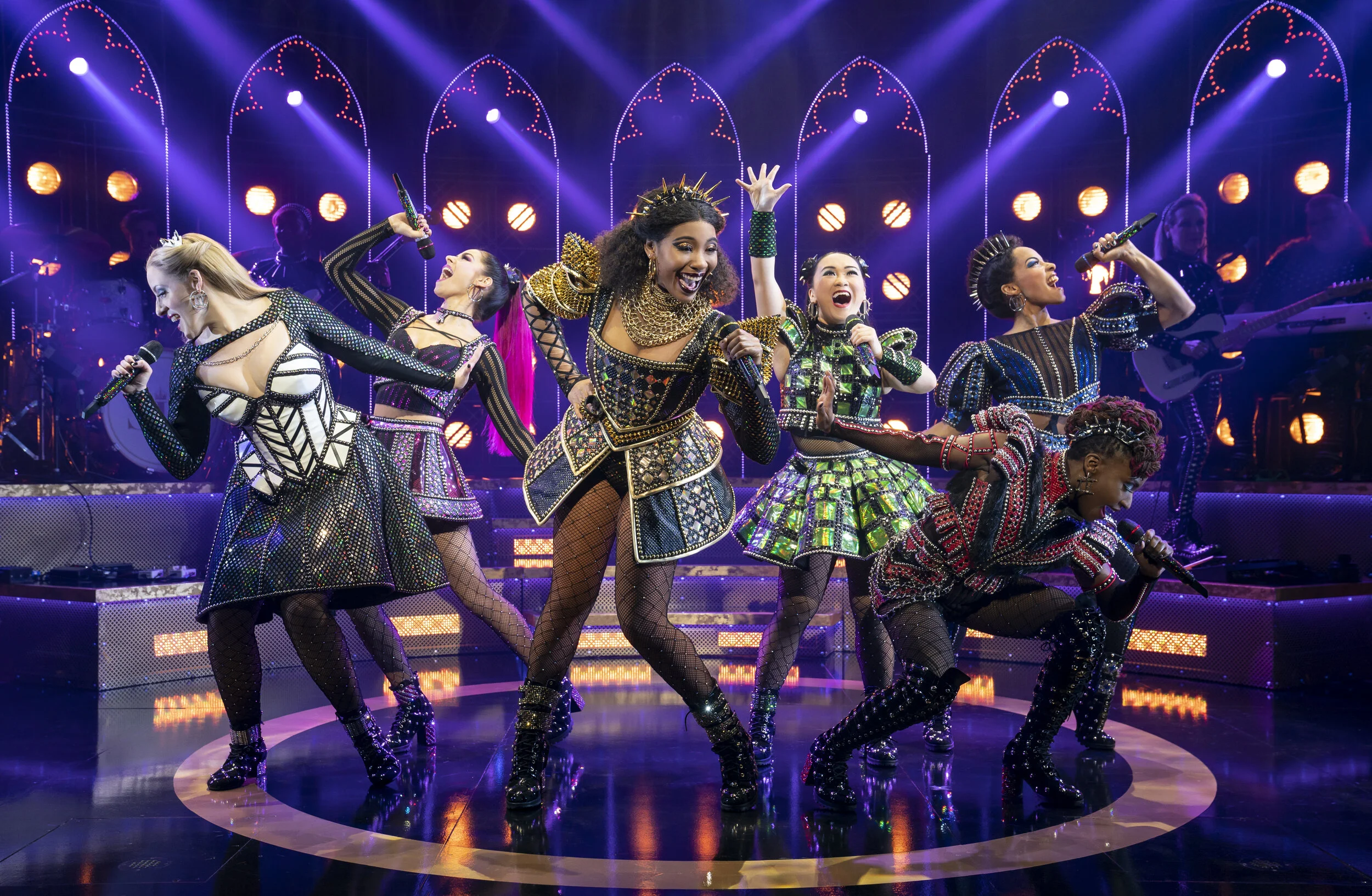 SIX will launch US National Tour in Chicago in 2022