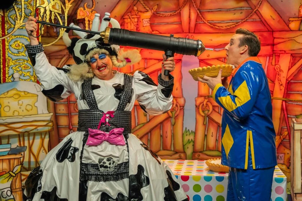 Call out for amateur dancers to join Belgrade Theatre panto chorus
