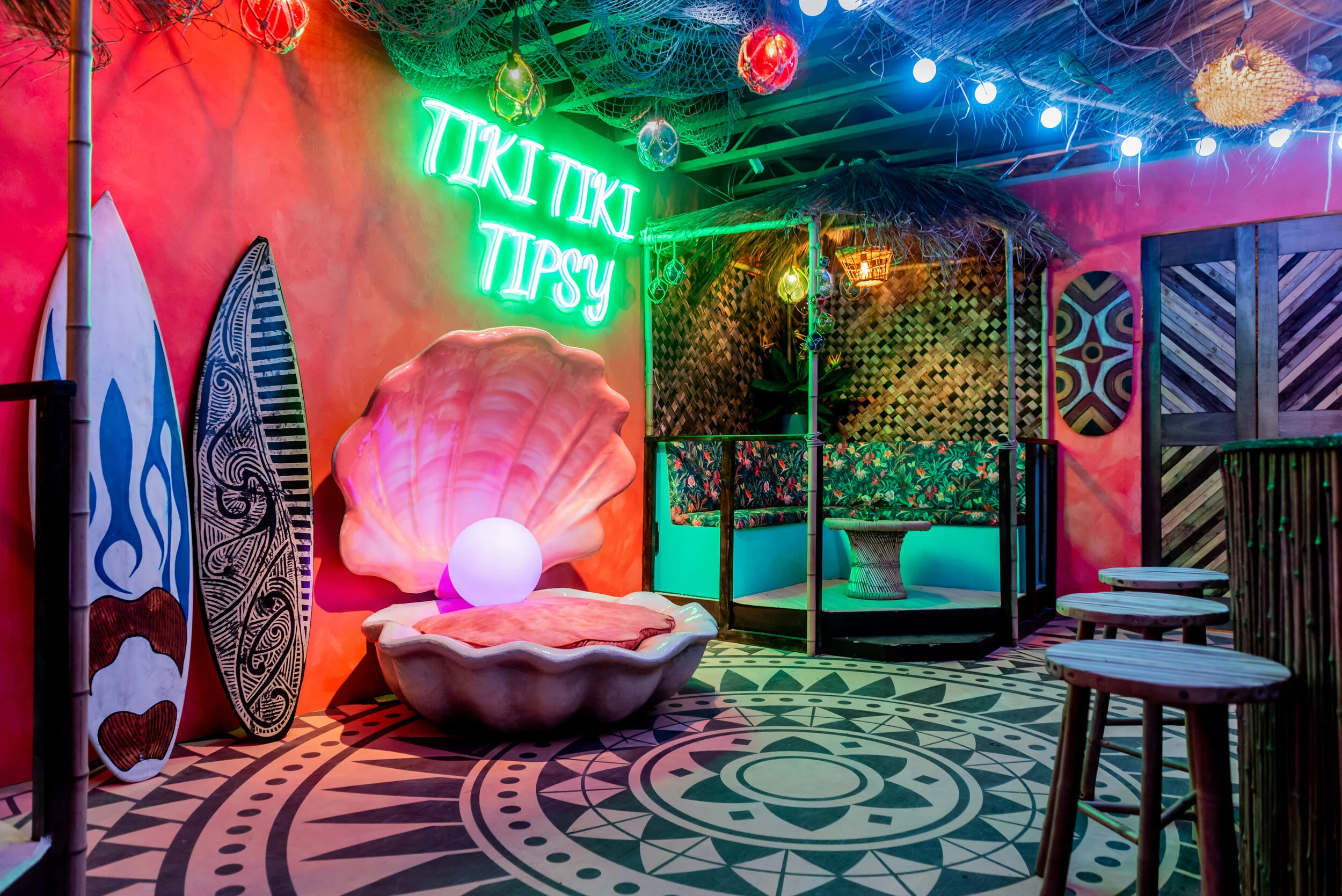 Nights out are on the house for NHS workers every Thursday at MR TIPSY’S DOWN THE HATCH!