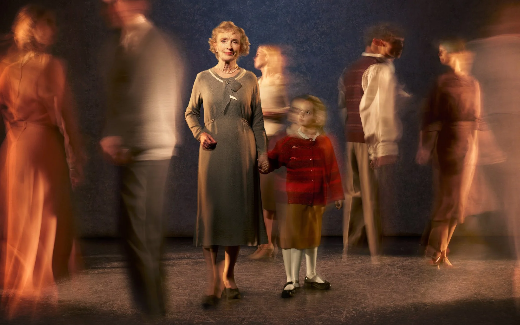 Full cast announced for DEAR OCTOPUS at the National Theatre