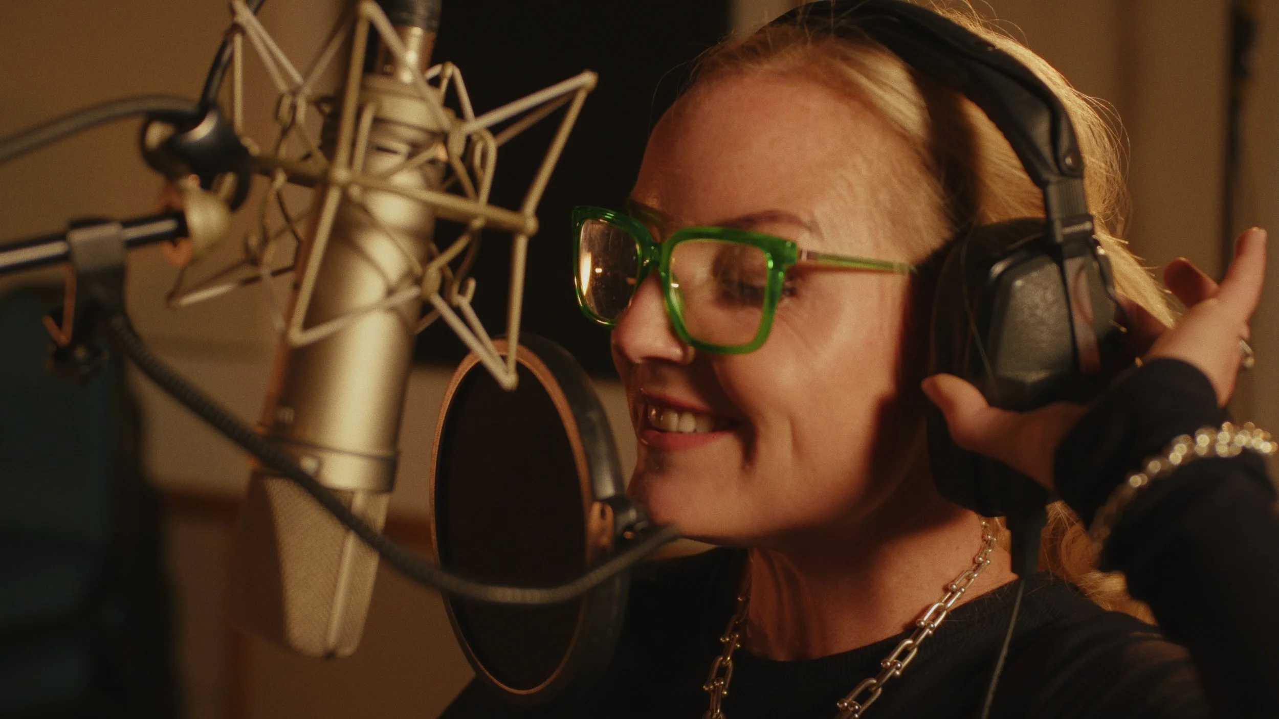 West End stars lead concept album for new musical CLOCKWORK CHRISTMAS