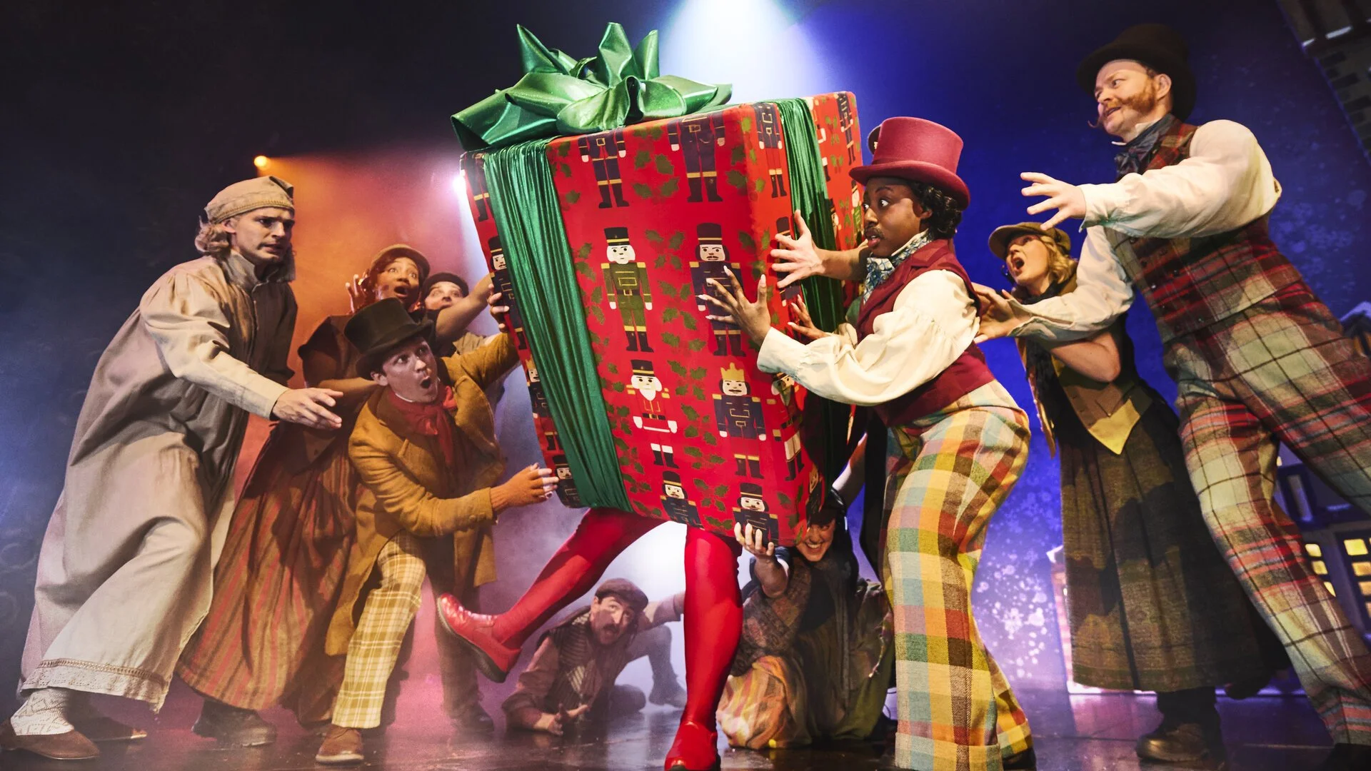 Mischief's CHRISTMAS CAROL GOES WRONG returns to West End, tours UK &amp; opens in US &amp; Australia