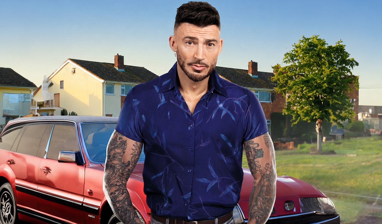 Jake Quickenden to lead RITA, SUE AND BOB TOO! nationwide tour in 2027