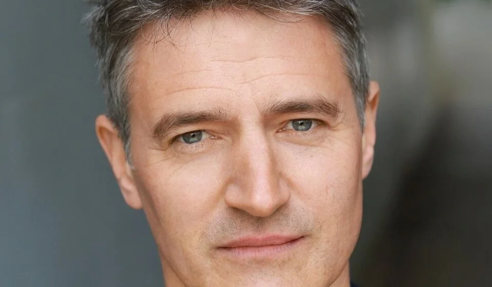 Tom Chambers to star alongside Giovanna Fletcher in BEFORE I GO TO SLEEP UK tour