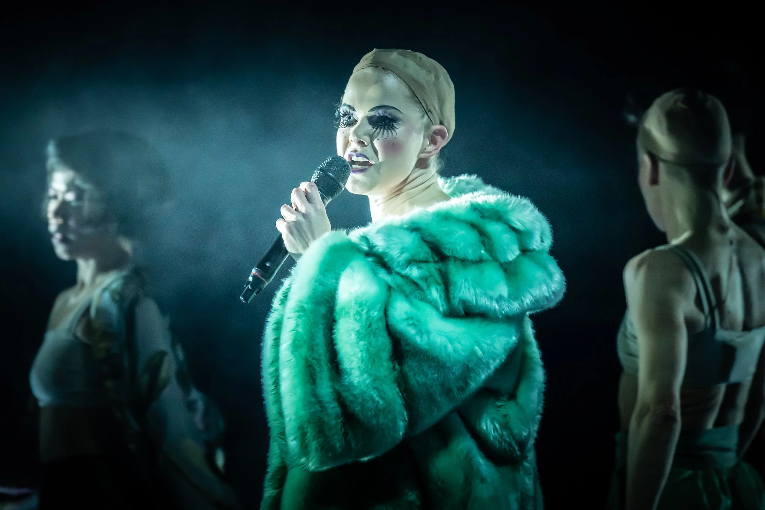 CABARET at the Kit Kat Club announces booking extension until January