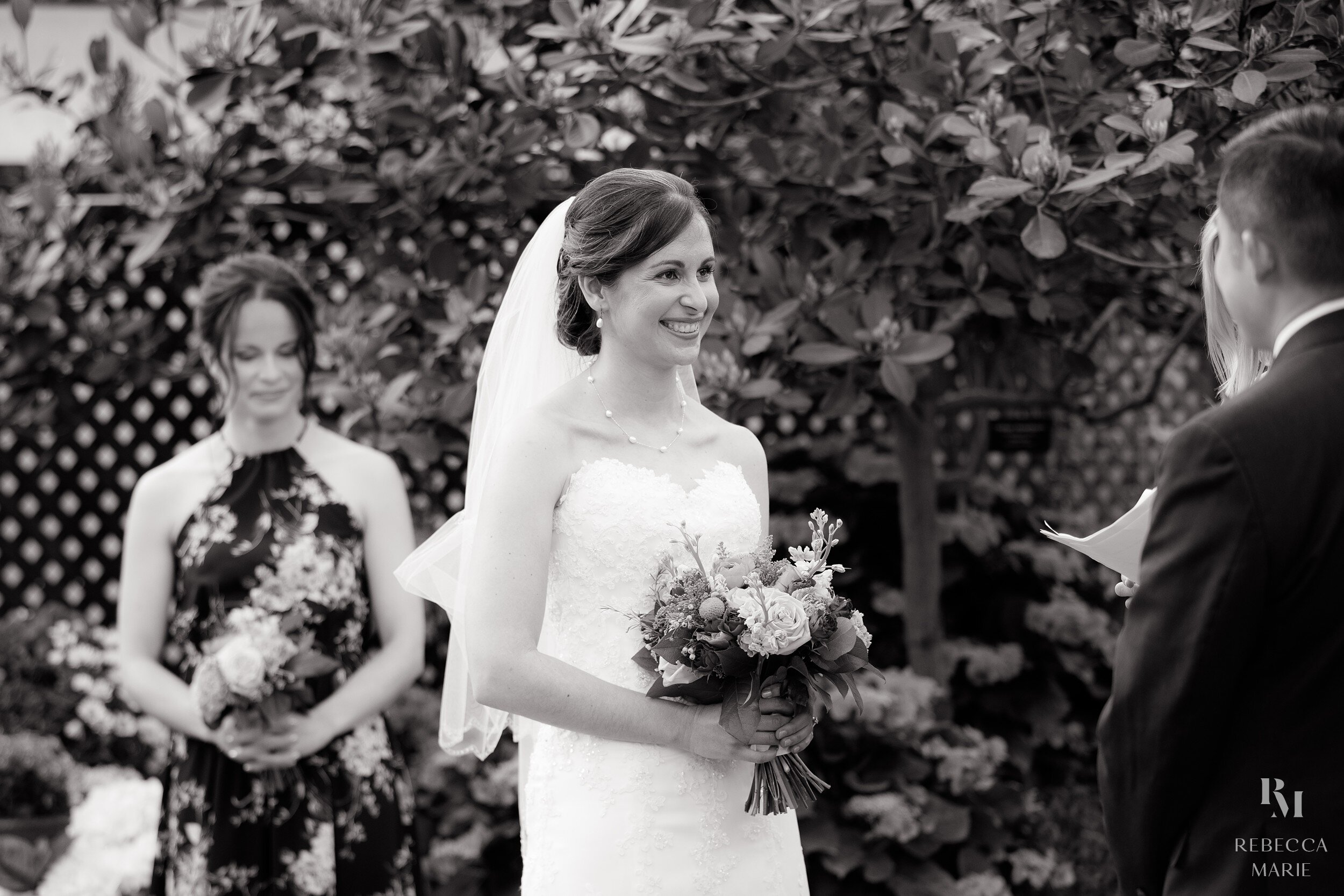 Lincoln-Park-Conservatory-Real-Wedding-Rebecca-Marie-Photography_0016.jpg