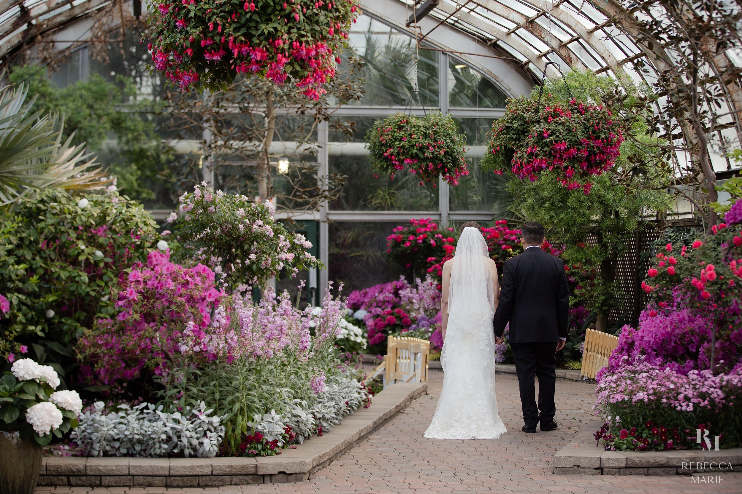 Lincoln-Park-Conservatory-Real-Wedding-Rebecca-Marie-Photography_0032.jpg