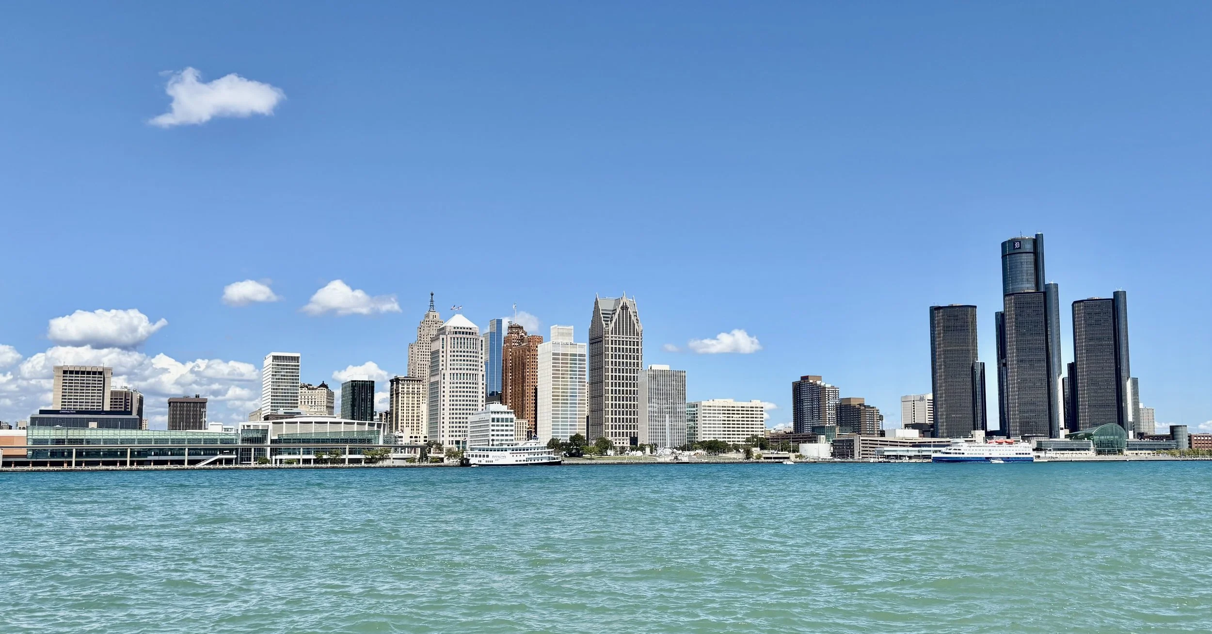 Detroit_Skyline_viewed_from_Windsor_2025-09-01_3.jpg
