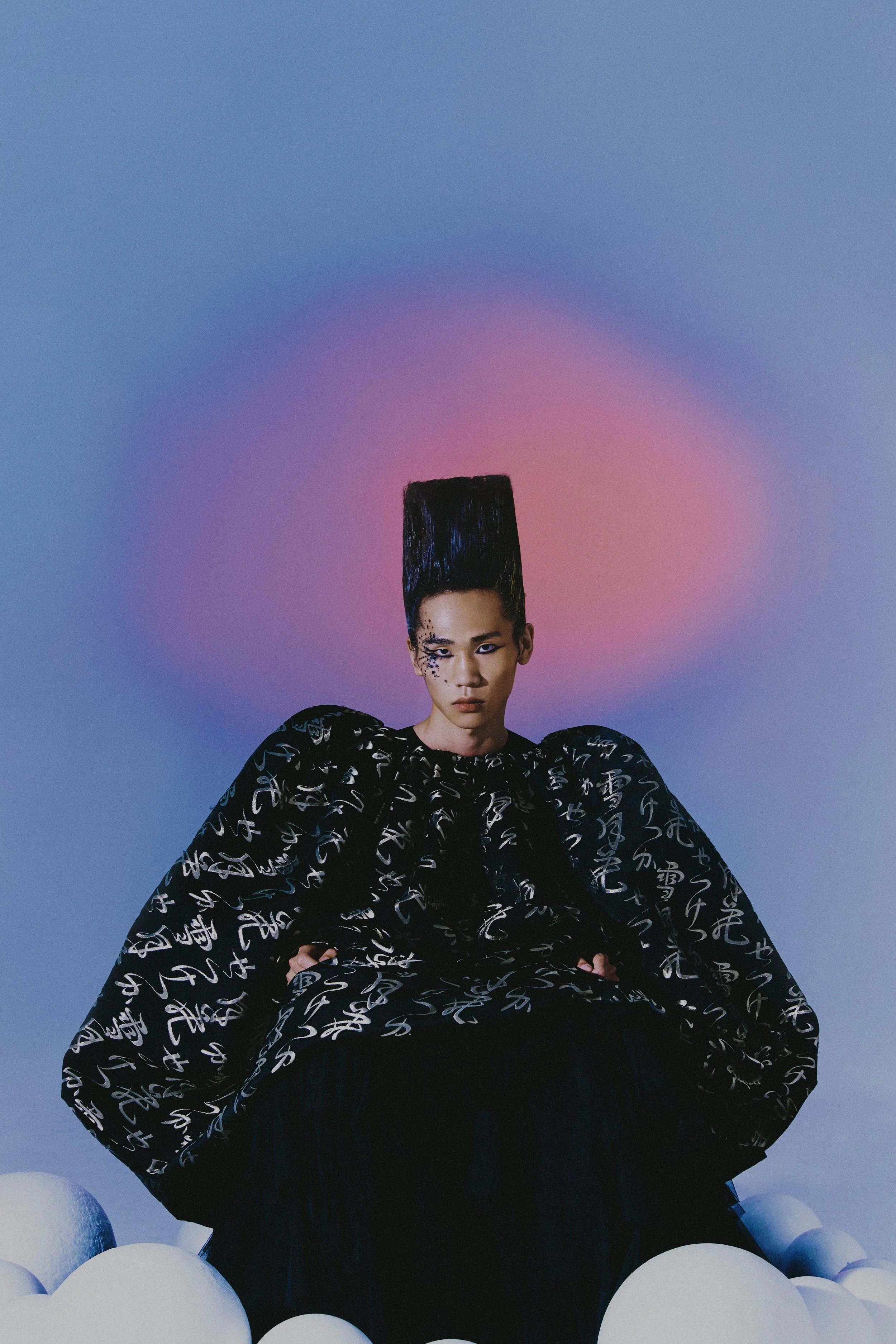 对世界充满好奇