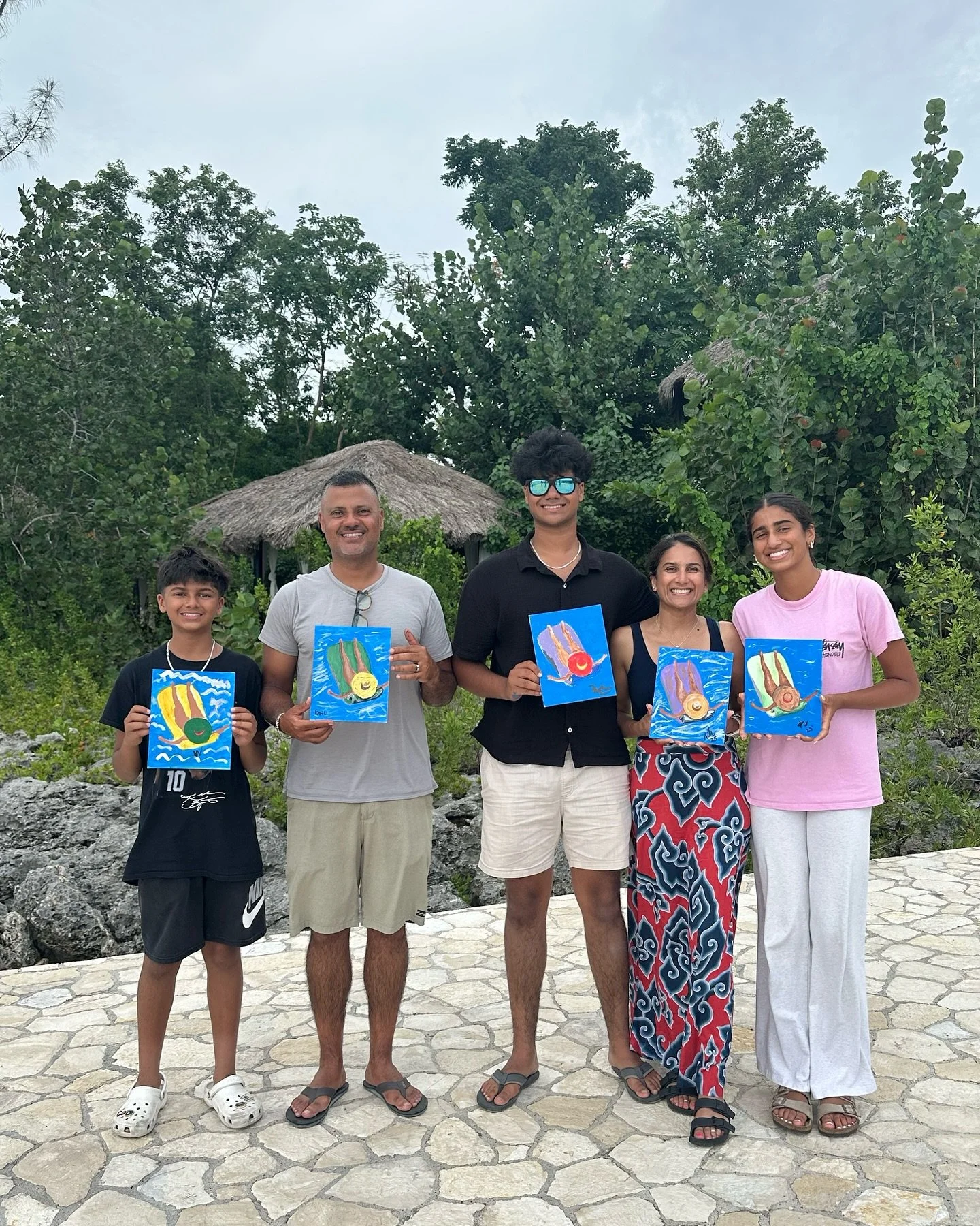 A mandatory painting experience for our family (thanks to Kapil)! We all had a good time exploring a different outlet in a mellow way&hellip;and this was a &ldquo;first&rdquo; for our family.

🦀 one of us decided that he would rather skip the detail