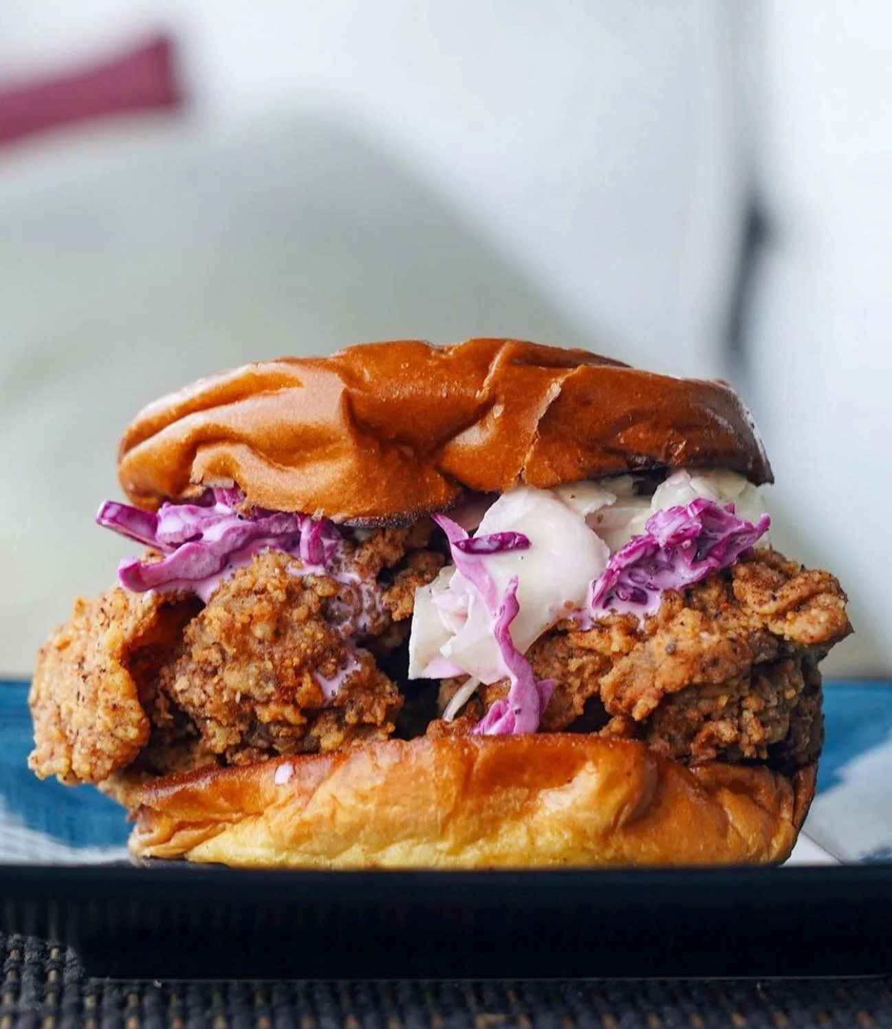 Celebrate your 4th by supporting a Black-owned restaurant like @peacheshothouse 🔥 The Nashville Hot Chicken sandwich is definitely 8it-worthy 💯

Download @8itapp to find all the best dishes served by Black-owned restaurants in NYC. 

#fourthofjuly 