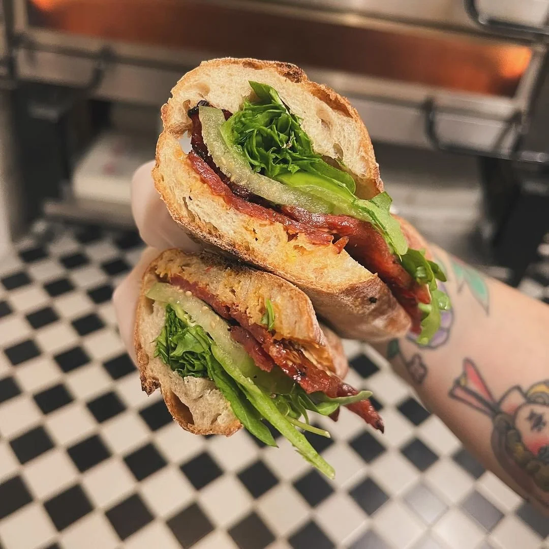 📸: @partybusbakeshop