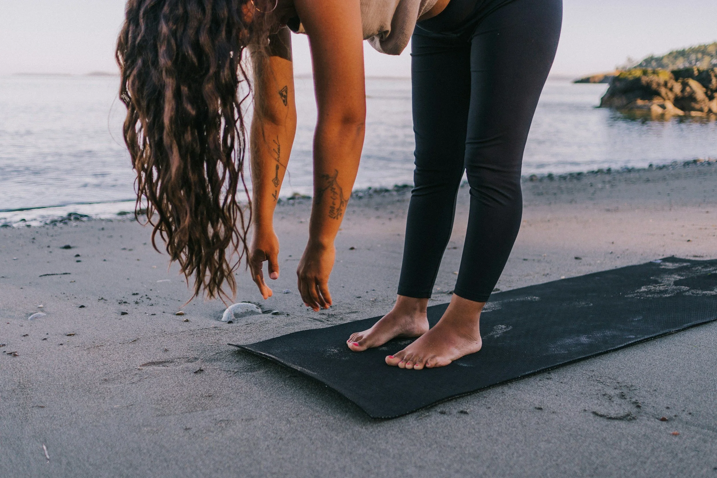 Easy standing forward bend stretch for beginner